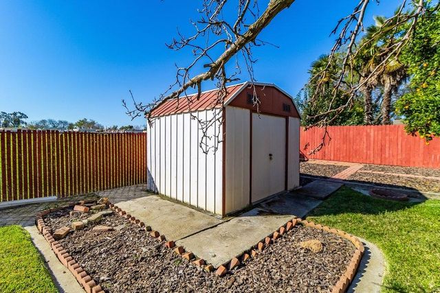 10486 Spaulding Way, Rancho Cordova, CA 95670