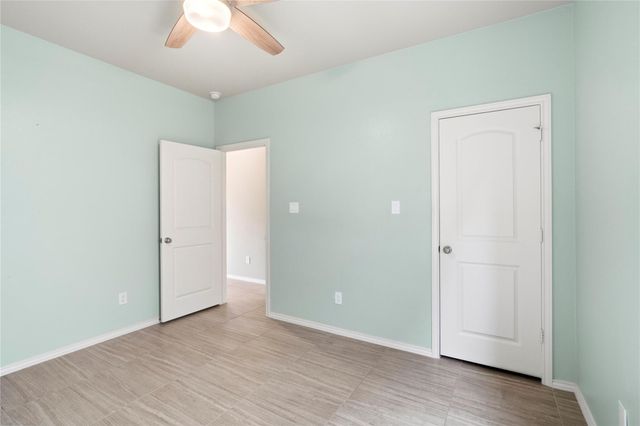 2110 Cinnamon Teal Circle, Brookshire, TX 77423