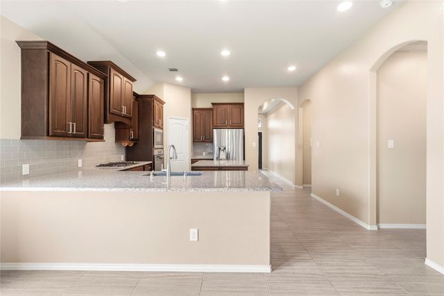 2110 Cinnamon Teal Circle, Brookshire, TX 77423