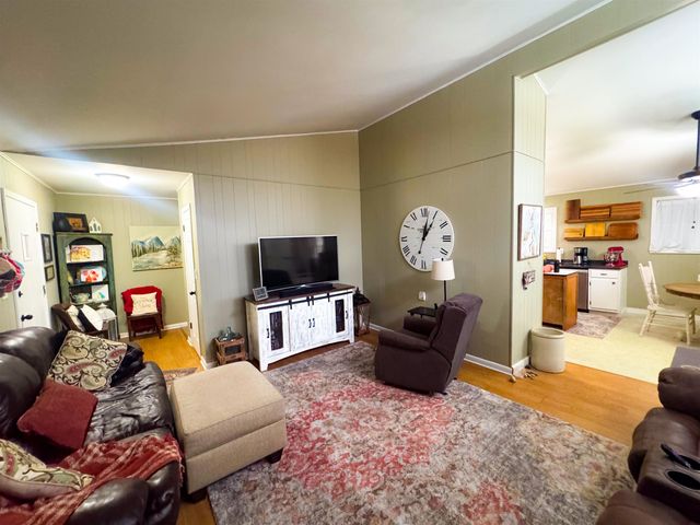 9 Pagosa Drive, Cherokee Village, AR 72529