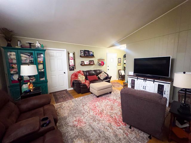 9 Pagosa Drive, Cherokee Village, AR 72529