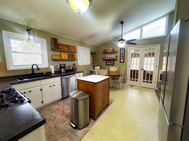 9 Pagosa Drive, Cherokee Village, AR 72529