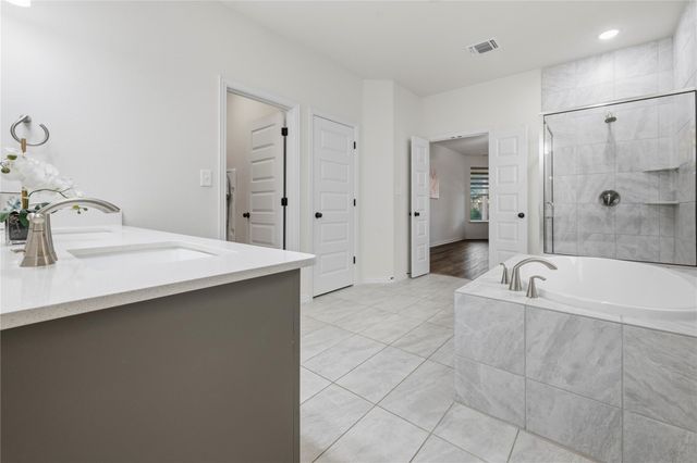 2328 Roaring River TRL, Leander, TX 78641