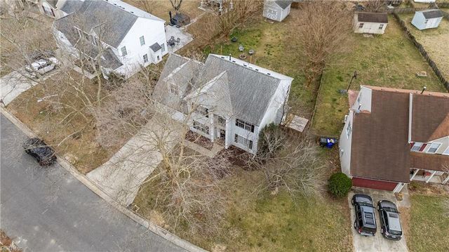 6322 Pelican CRES S, Suffolk, VA 23435