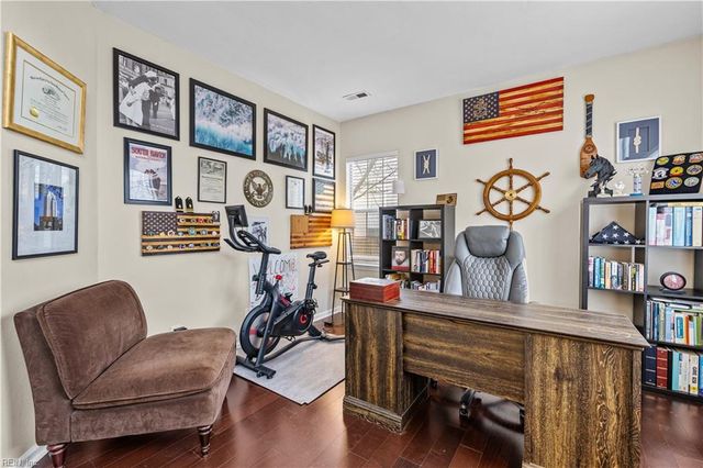 6322 Pelican CRES S, Suffolk, VA 23435