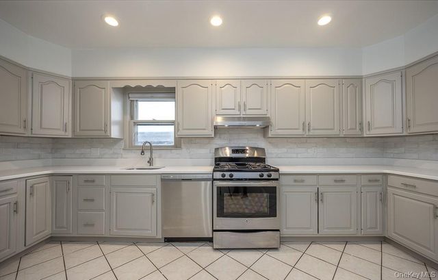 120 S Broadway 1, Tarrytown, NY 10591