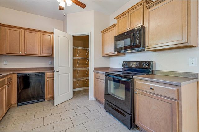 239 BLAYDES DR, Atoka, TN 38004