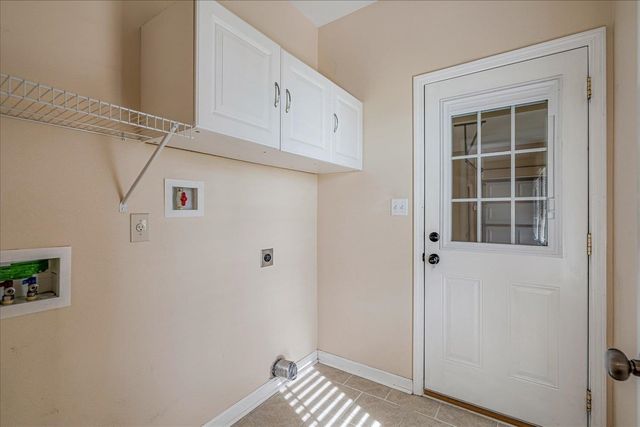 239 BLAYDES DR, Atoka, TN 38004