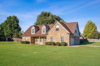 239 BLAYDES DR, Atoka, TN 38004