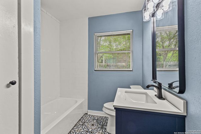 710 Byrnes, San Antonio, TX 78209