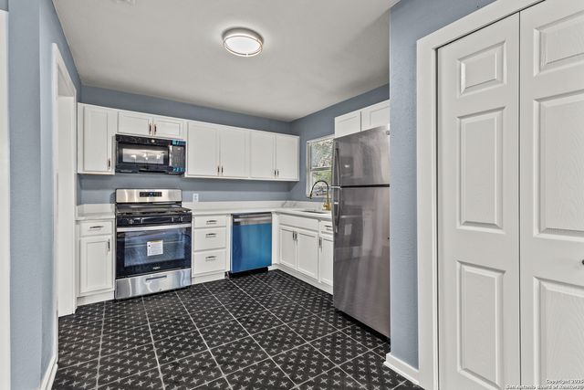 710 Byrnes, San Antonio, TX 78209