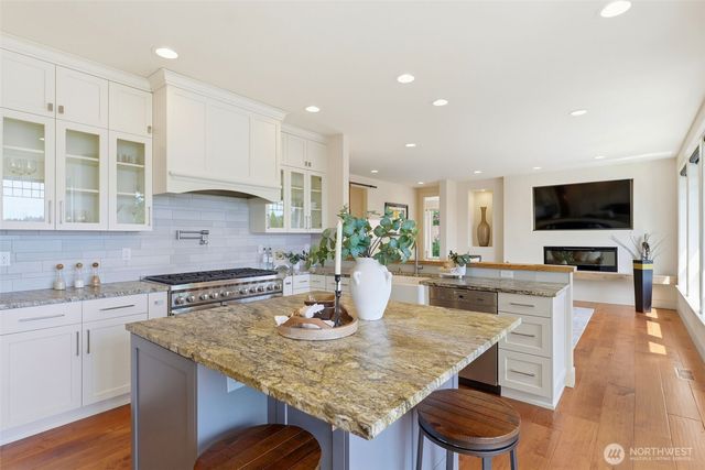 3915 Bayview Lane, Gig Harbor, WA 98332