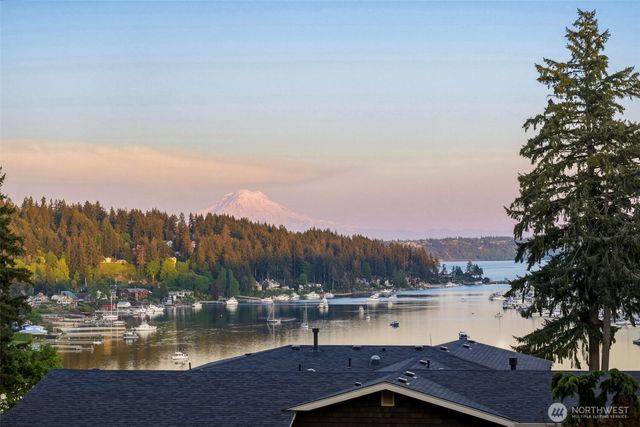 3915 Bayview Lane, Gig Harbor, WA 98332