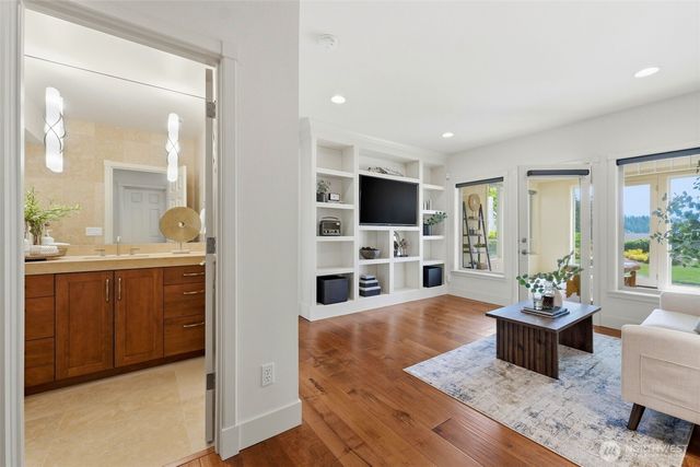 3915 Bayview Lane, Gig Harbor, WA 98332