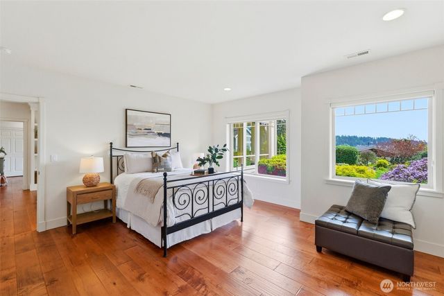 3915 Bayview Lane, Gig Harbor, WA 98332
