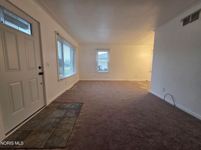 5742 Vail Avenue, Toledo, OH 43623