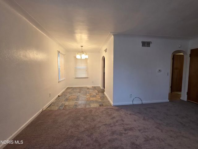 5742 Vail Avenue, Toledo, OH 43623