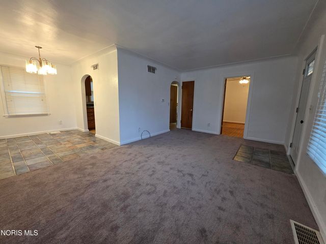 5742 Vail Avenue, Toledo, OH 43623