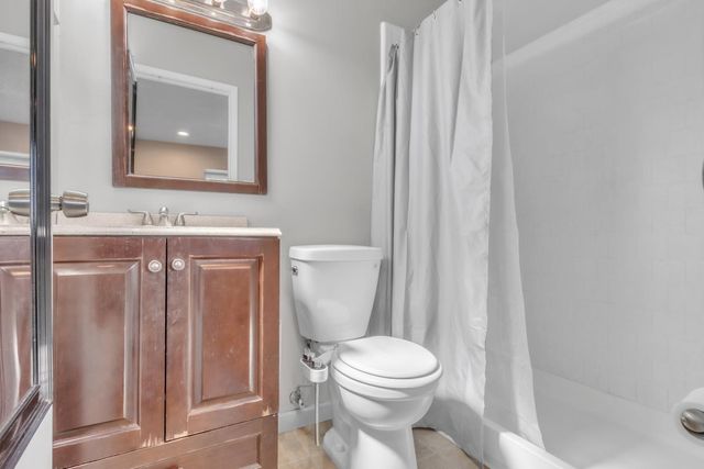 5920 Valley Hi Dr, Sacramento, CA 95823