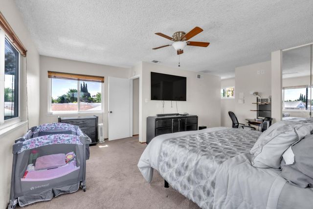 5920 Valley Hi Dr, Sacramento, CA 95823