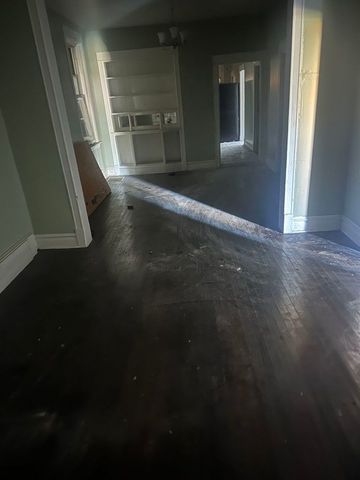 4149 W Cermak Road, Chicago, IL 60623