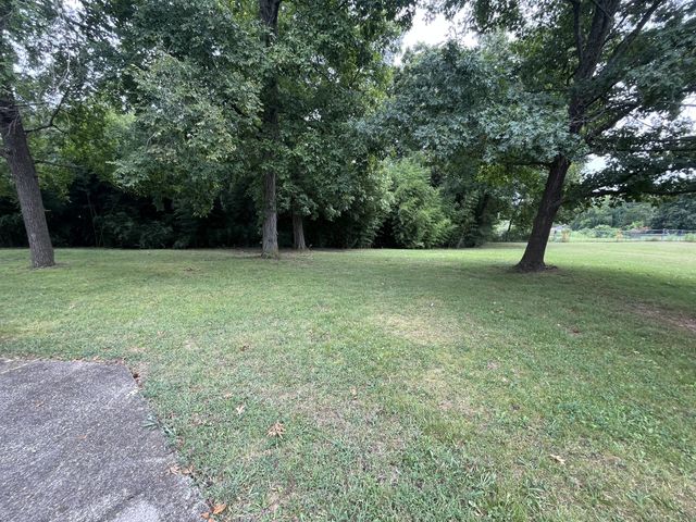2615 Forest View Dr, Antioch, TN 37013