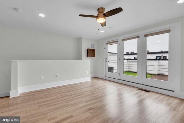 11326 EMERALD PARK RD, Potomac, MD 20854