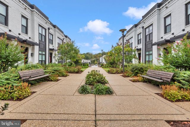 11326 EMERALD PARK RD, Potomac, MD 20854
