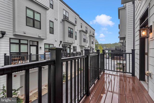 11326 EMERALD PARK RD, Potomac, MD 20854