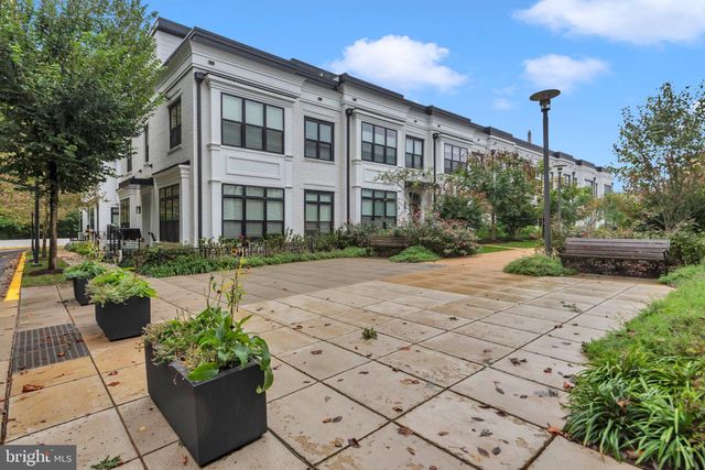 11326 EMERALD PARK RD, Potomac, MD 20854
