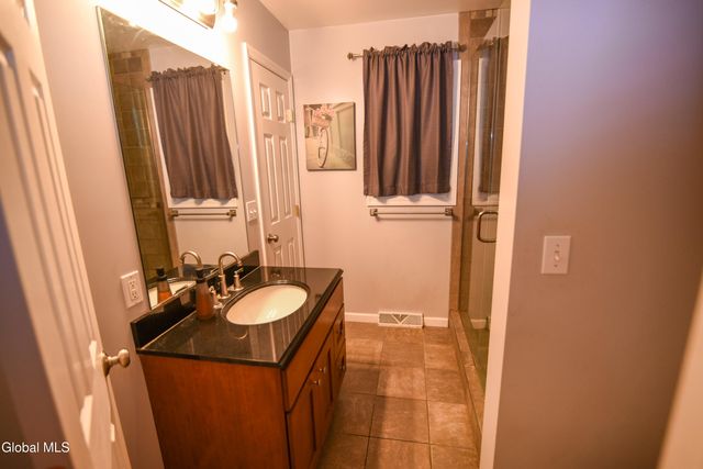 15 Longwood Drive, Clifton Park, NY 12065