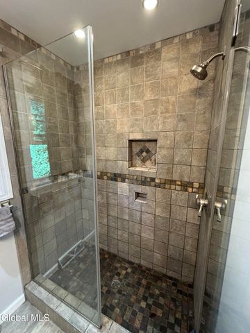 15 Longwood Drive, Clifton Park, NY 12065