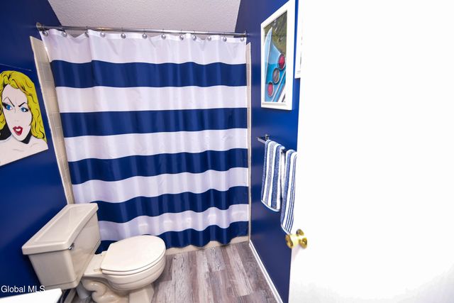 15 Longwood Drive, Clifton Park, NY 12065