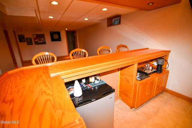 15 Longwood Drive, Clifton Park, NY 12065