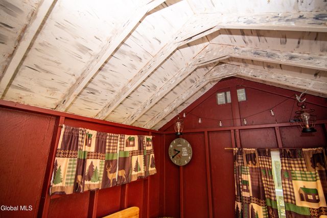 15 Longwood Drive, Clifton Park, NY 12065