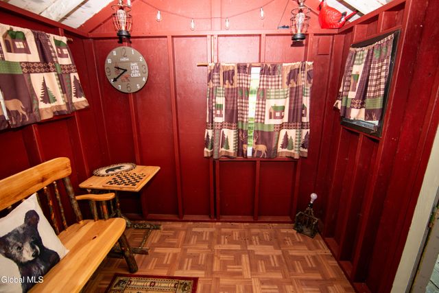 15 Longwood Drive, Clifton Park, NY 12065