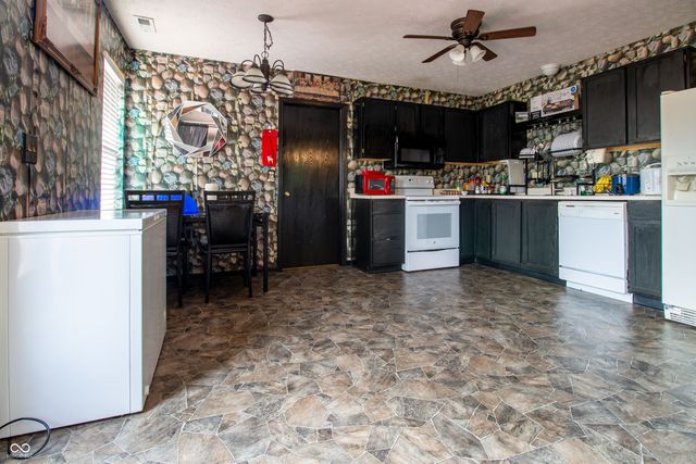 931 Lionshead Lane, Greenwood, IN 46143