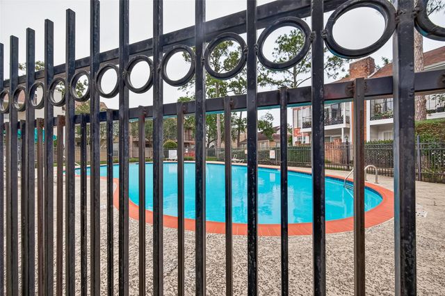 2800 Jeanetta Street 1602, Houston, TX 77063