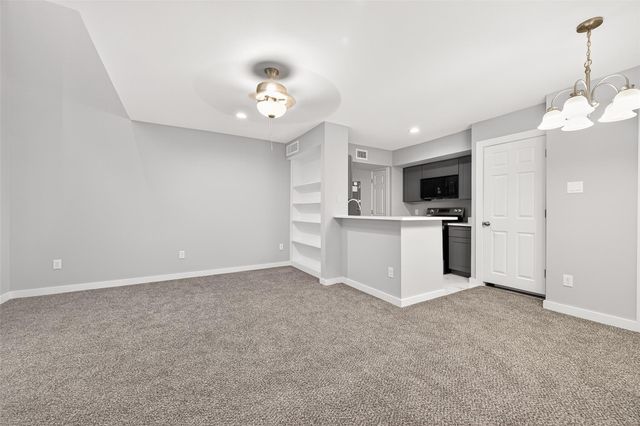 2800 Jeanetta Street 1602, Houston, TX 77063