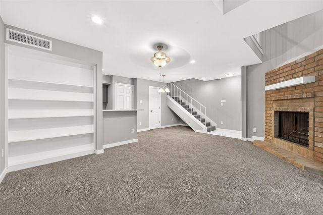 2800 Jeanetta Street 1602, Houston, TX 77063