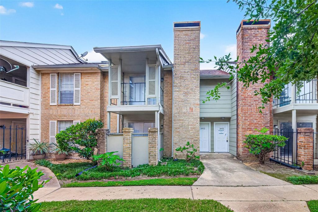 2800 Jeanetta Street 1602, Houston, TX 77063