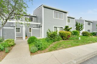 54 Hudson Point Lane, Ossining, NY 10562