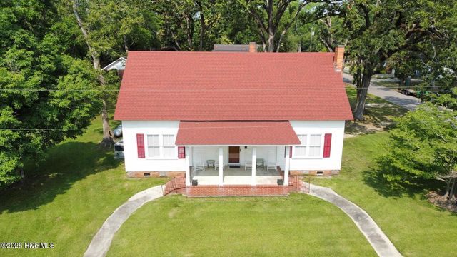 217 N Howard Street, Chadbourn, NC 28431