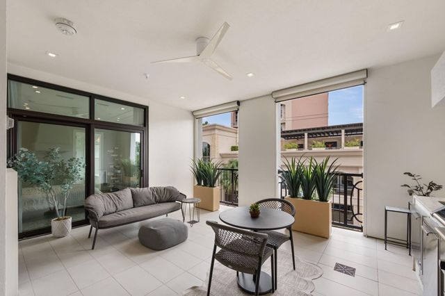 6017 Memorial Drive 305, Houston, TX 77007