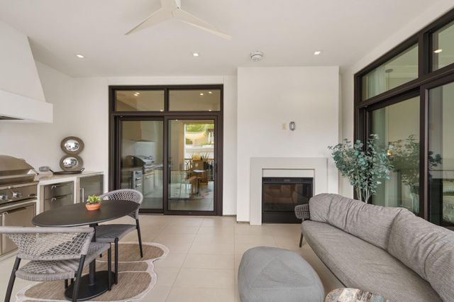 6017 Memorial Drive 305, Houston, TX 77007