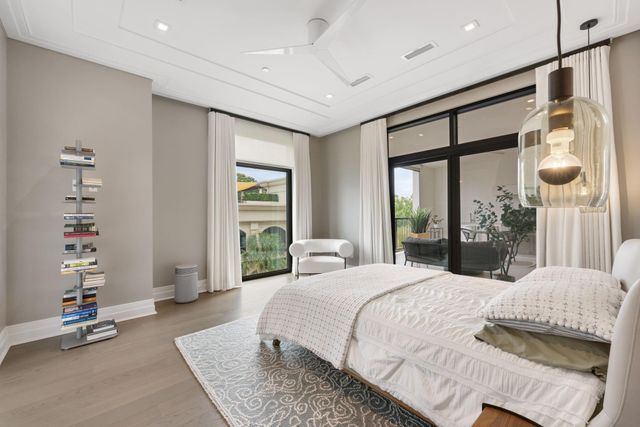 6017 Memorial Drive 305, Houston, TX 77007