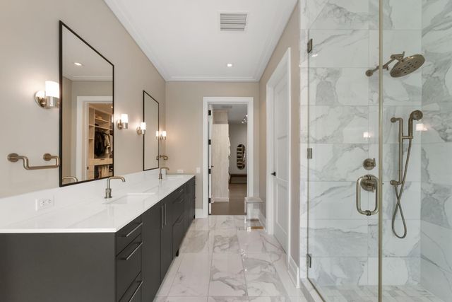 6017 Memorial Drive 305, Houston, TX 77007