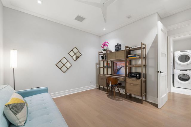 6017 Memorial Drive 305, Houston, TX 77007
