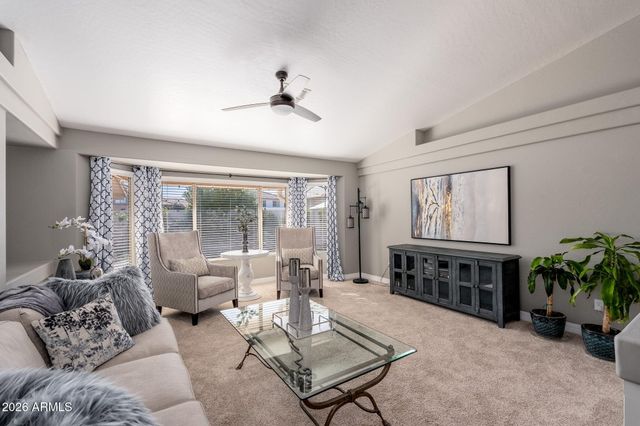 1393 E MEAD Drive, Chandler, AZ 85249