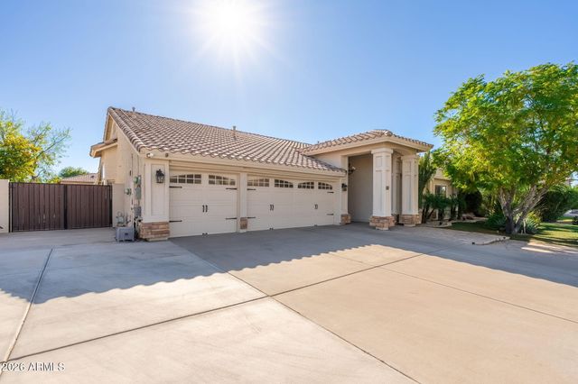 1393 E MEAD Drive, Chandler, AZ 85249